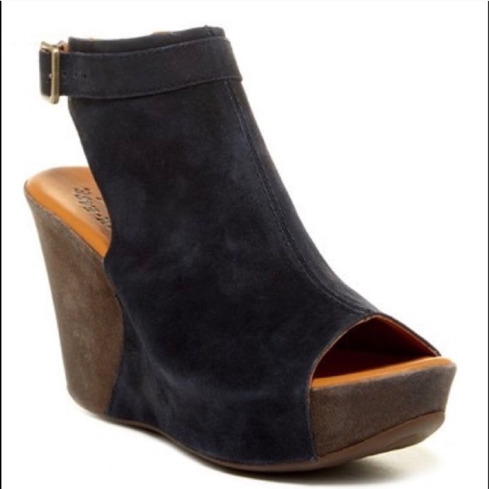 Kirk-Ease Berit Wedge Sandal Navy Size 7